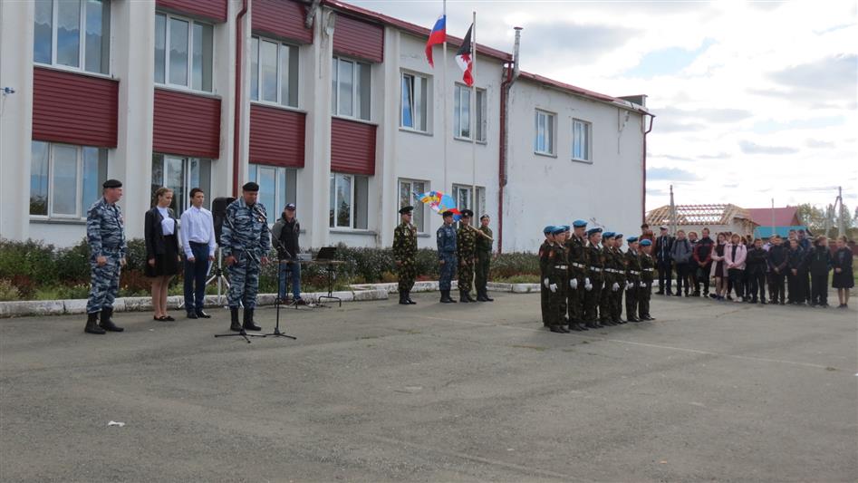Кадетскому классу в Удмуртии присвоено имя погибшего бойца ОМОН