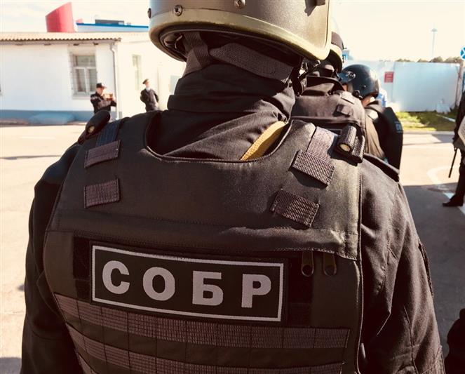 Офицеры СОБР Управления Росгвардии по Республике Карелия приняли участие в задержании подозреваемых в мошенничестве
