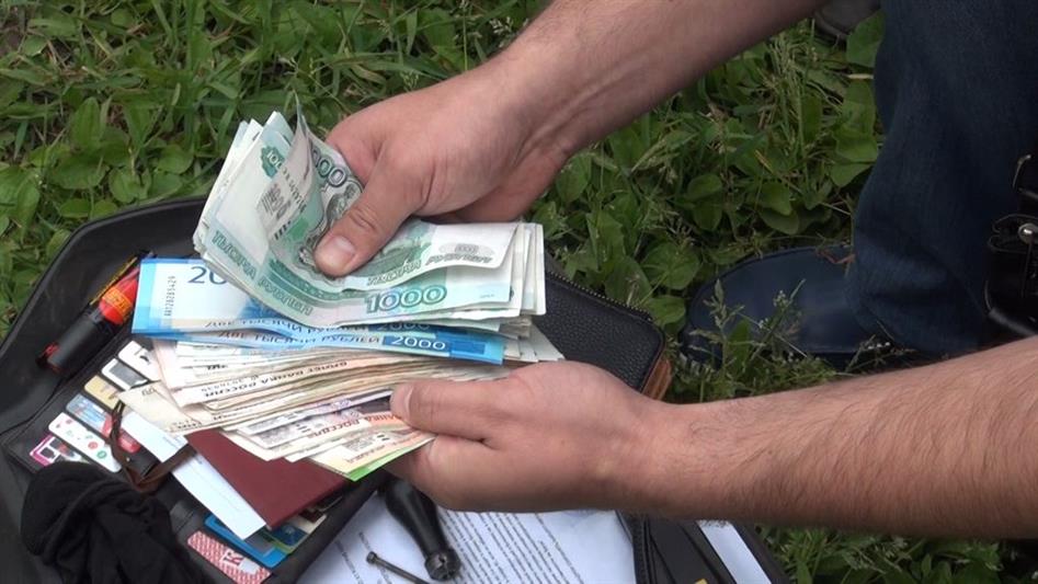 В Вологде офицеры СОБР задержали группу подозреваемых в серии квартирных краж
