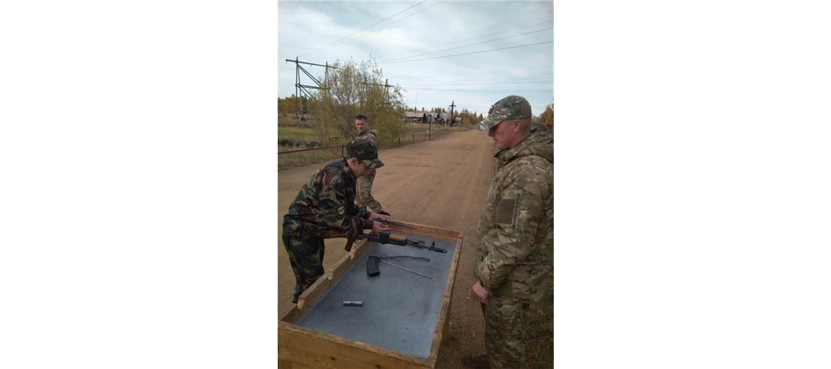 В Мирнинском районе Якутии состоялся турнир по военно-спортивному многоборью имени бойца ОМОН Станислава Голомарева 