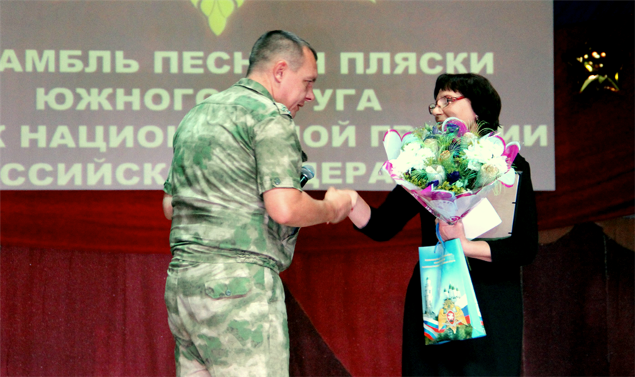 Ансамбль песни и пляски Южного округа Росгвардии дал концерт в Астрахани в рамках акции «Пока сердца для чести живы…»  (фото, видео)