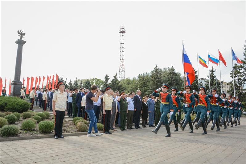 Донские росгвардейцы сразу в нескольких субъектах Ростовской области обеспечили охрану общественного порядка в период празднования Дня основания городов