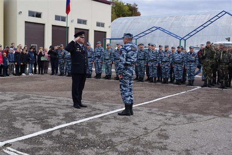 В Уфе сотрудники ОМОН провели День открытых дверей, посвящённый 30-летию отряда и юбилею Героя России генерал-полковника Анатолия Романова