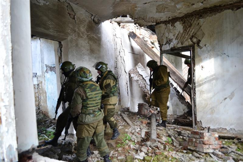 В Курганской области бойцы спецподразделений приняли участие в тактико-специальном учении по отработке мер антитеррористической защищенности важного государственного объекта