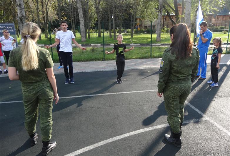Белгородские росгвардейцы стали лучшими на региональном семейном спортивном фестивале 
