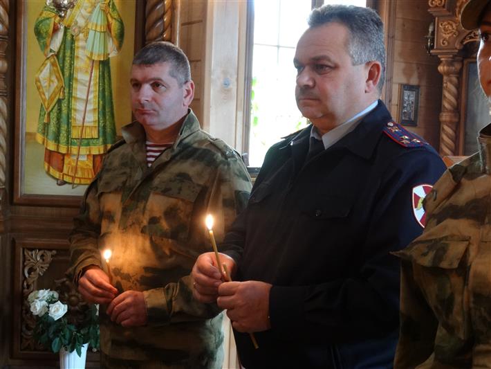 В Центральном округе прошли молебны о здравии генерал-полковника Анатолия Романова (фото, видео)