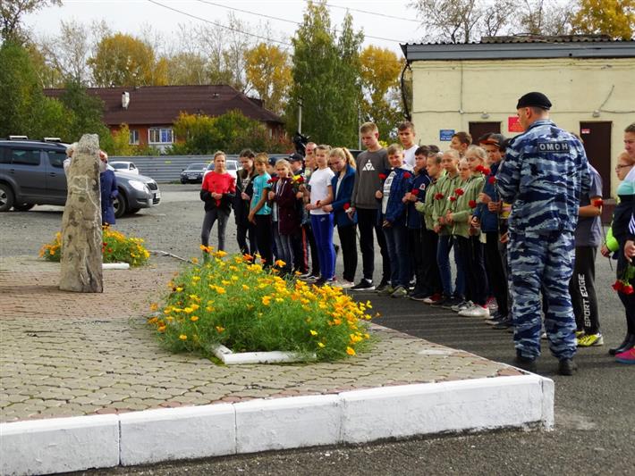 В Нижнем Тагиле росгвардейцы провели Урок мужества, посвящённый Герою России генерал-полковнику Анатолию Романову