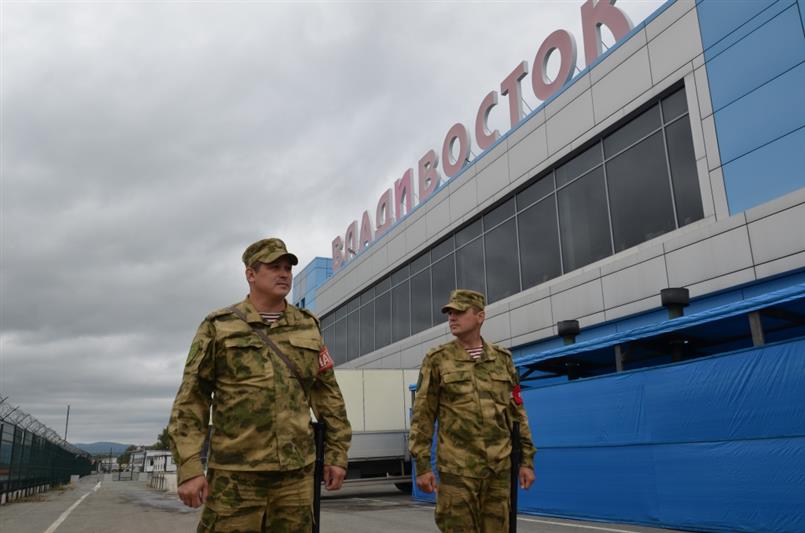 Росгвардия приняла участие в обеспечении правопорядка на Восточном экономическом форуме (фото)