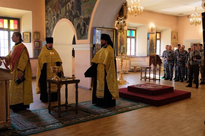 В Якутске прошел молебен о здравии генерал-полковника Анатолия Романова