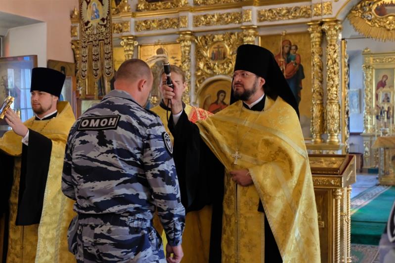 В Якутске прошел молебен о здравии генерал-полковника Анатолия Романова