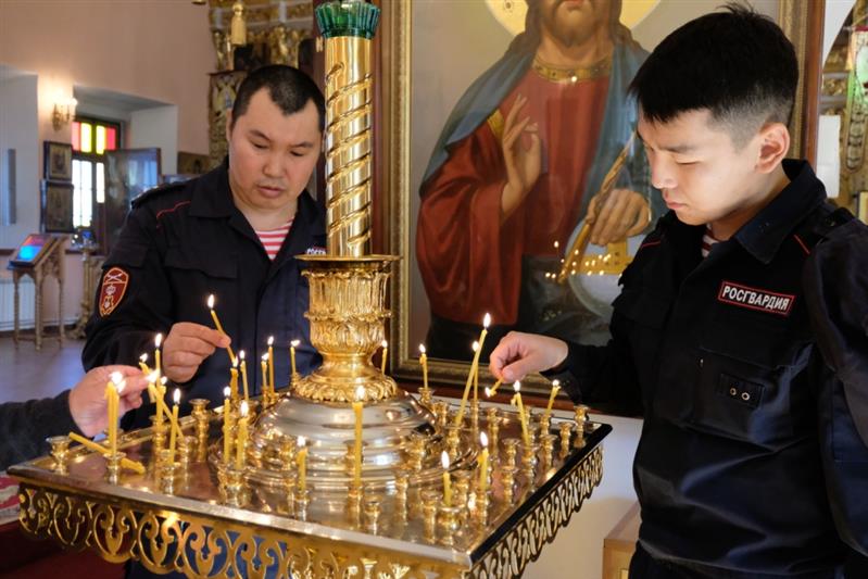 В Якутске прошел молебен о здравии генерал-полковника Анатолия Романова