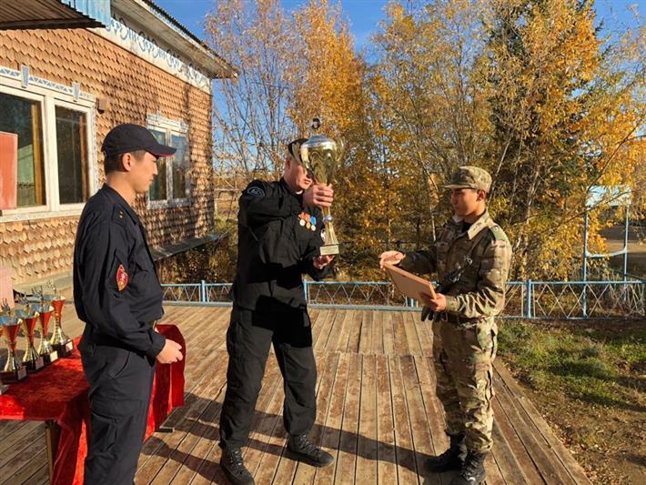 В Мирнинском районе Якутии состоялся турнир по военно-спортивному многоборью имени бойца ОМОН Станислава Голомарева 
