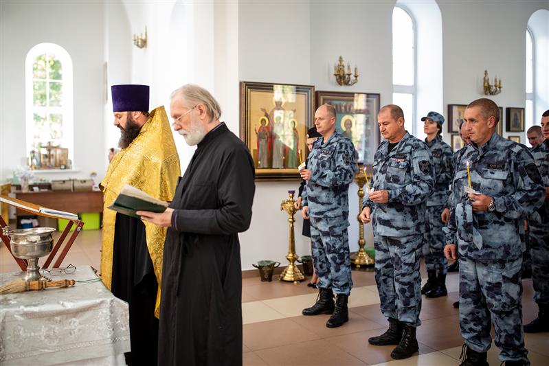 В Центральном округе прошли молебны о здравии генерал-полковника Анатолия Романова (фото, видео)