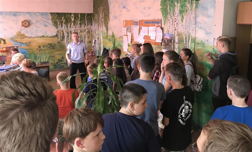 В Центральном округе с началом учебного года стартовали уроки мужества для школьников