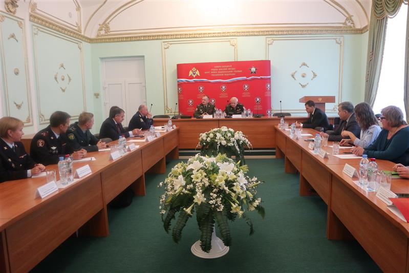 В Санкт-Петербурге завершился учебно-методический сбор помощников начальников территориальных органов Росгвардии по взаимодействию со СМИ Северо-Западного округа 