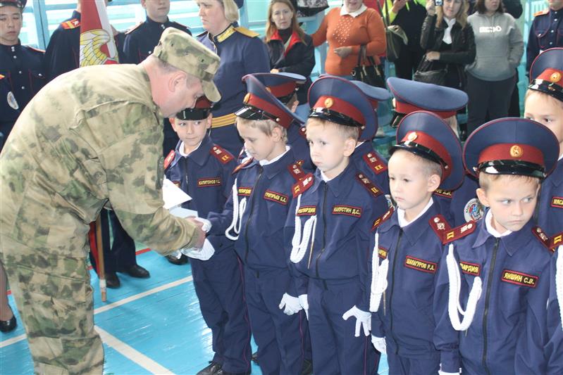 Воспитанники тольяттинского класса им. Героя России Анатолия Романова принесли кадетскую клятву