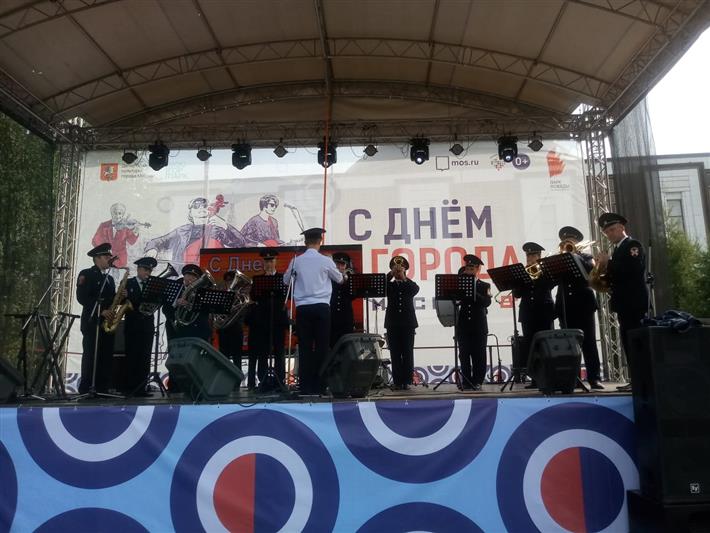 Росгвардия поздравила столицу с Днём рождения