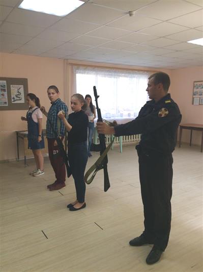 В Тверской  области росгвардейцы подготовили школьников к участию в межрегиональном слёте «Постов Памяти»
