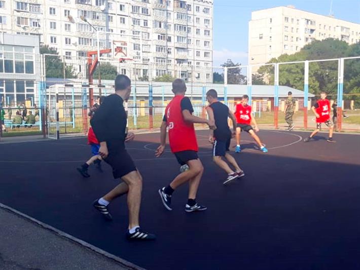 В Ставрополе состоялся футбольный матч, посвященный 70-летию Героя России Анатолия Романова