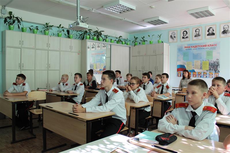 В Сыктывкаре росгвардеец провел Урок мужества, посвященный Герою России генерал-полковнику Анатолию Романову