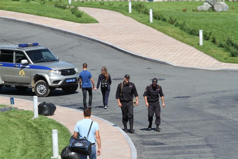 Росгвардия приняла участие в обеспечении правопорядка на Восточном экономическом форуме (фото)