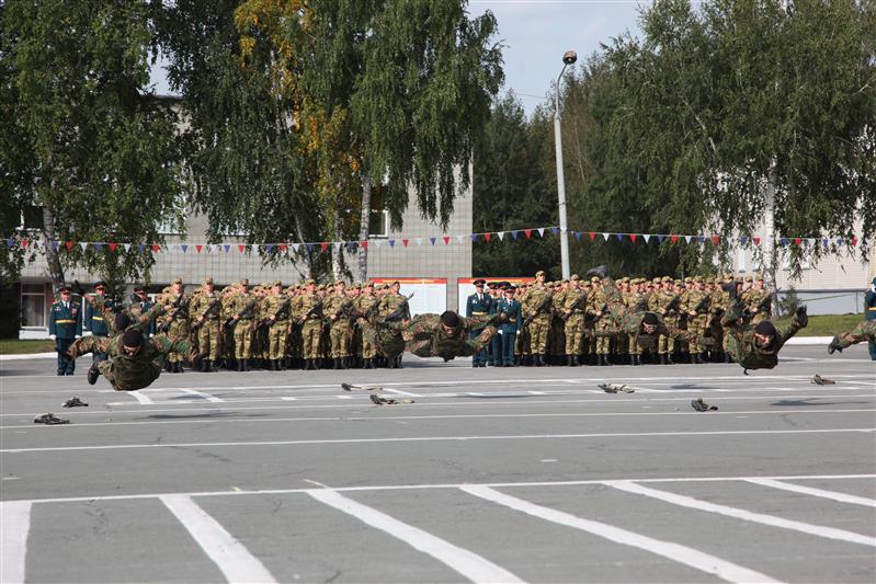 Курсанты первого курса Новосибирского военного института имени генерала армии И.К. Яковлева приняли военную присягу