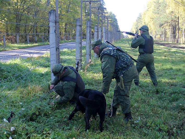В северском соединении Росгвардии прошло первенство на лучшую тревожную группу