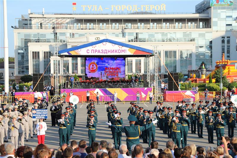 Сотрудники Росгвардии приняли участие в праздновании Дня города-героя Тулы