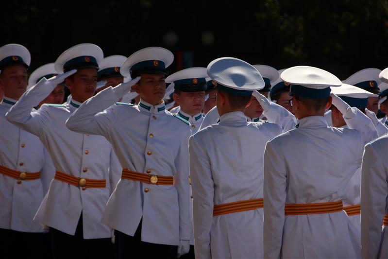 В Краснодаре начальник регионального управления Росгвардии принял участие в церемонии посвящения в кадеты воспитанников