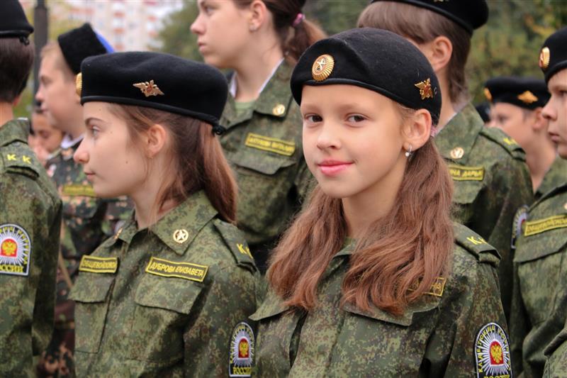 В кадетской школе им. генерала А.П. Ермолова состоялось торжественное построение в ознаменование предстоящего юбилея Героя России Анатолия Романова (фото, видео)