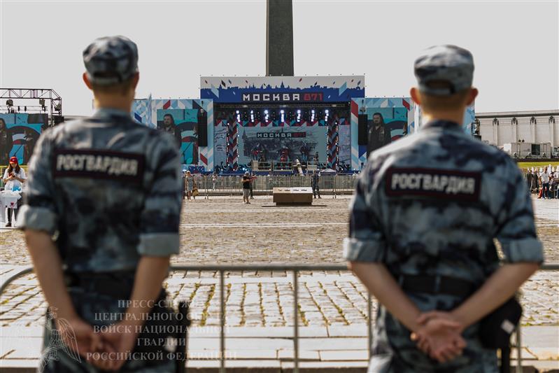 Росгвардия поздравила столицу с Днём рождения
