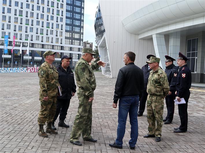 Командующий Сибирским округом проверяет готовность подчиненных подразделений к обеспечению правопорядка на Зимней Универсиаде