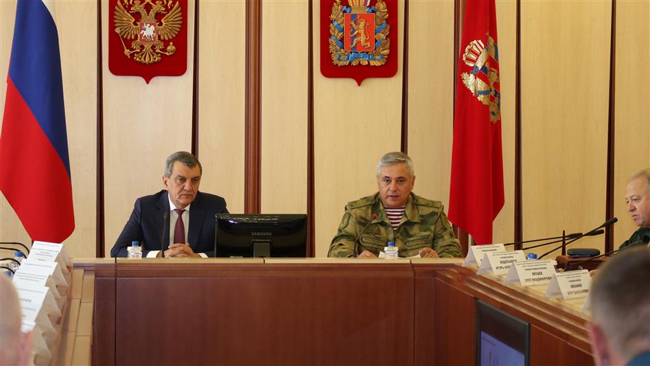 Заместитель директора Росгвардии генерал-полковник Олег Борукаев совершил рабочую поездку в Красноярск