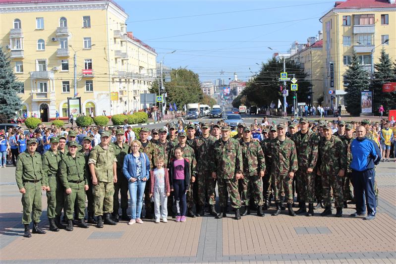 Военнослужащие и сотрудники Центрального округа войск национальной гвардии приняли участие во всероссийском забеге «Кросс нации - 2018»