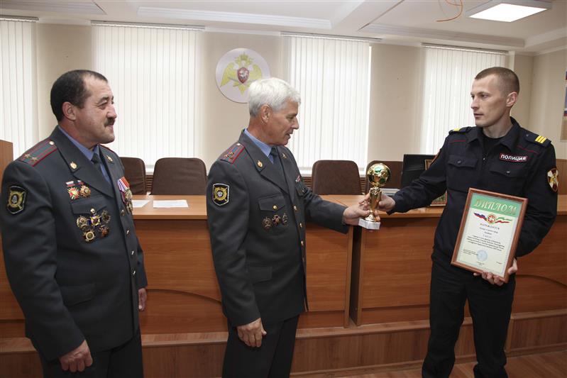 В Татарстане росгвардейцы провели турнир по мини-футболу, приуроченный к 70-летию Героя России генерал-полковника Анатолия Романова