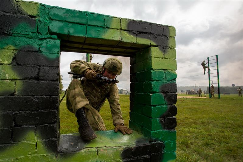 Второй день соревнований сил специального назначения Росгвардии в Смоленской области (фото, видео)
