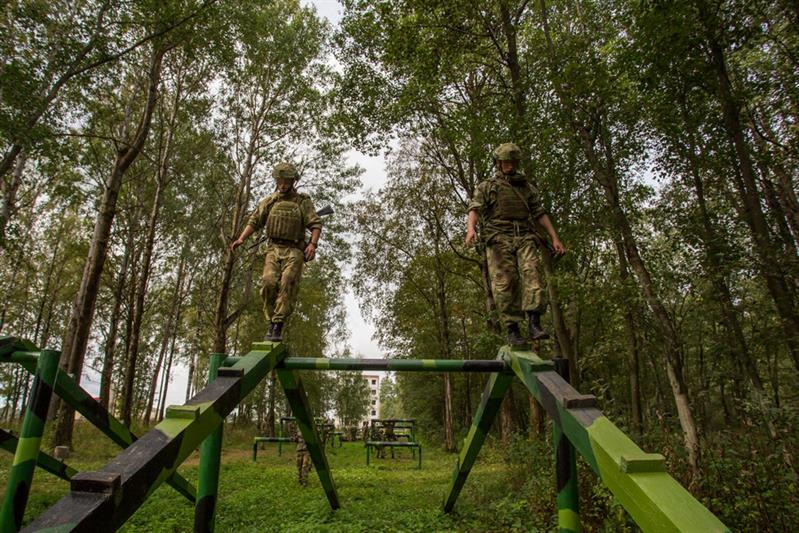 Второй день соревнований сил специального назначения Росгвардии в Смоленской области (фото, видео)