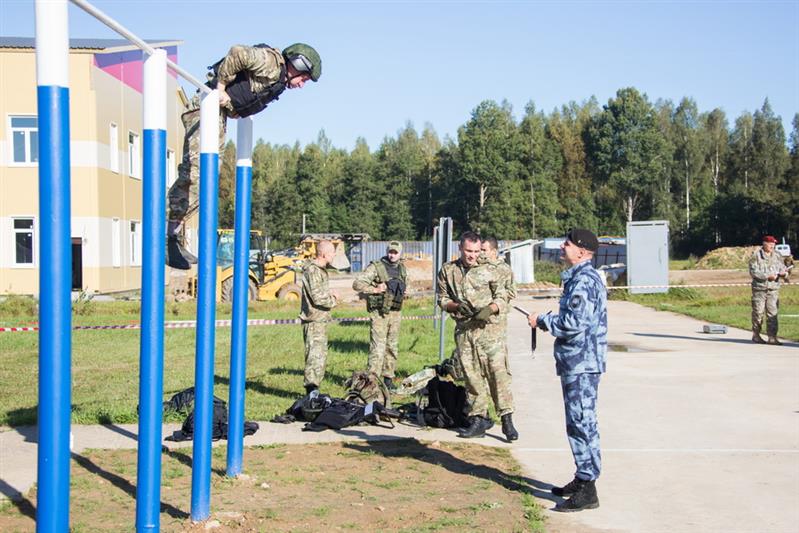 В Смоленской области стартовали масштабные соревнования сил специального назначения Росгвардии (фото, видео)