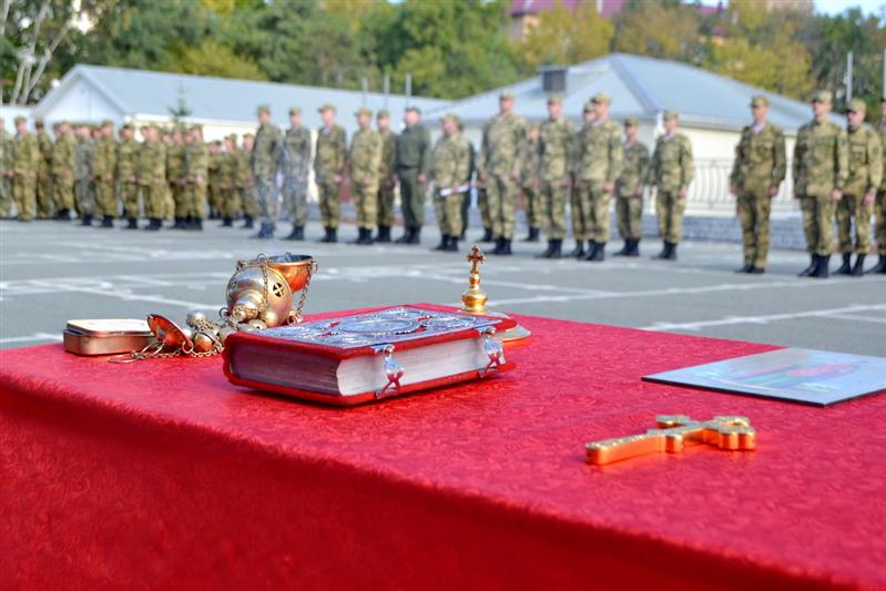 Росгвардейцы Восточного округа приняли участие в молебнах о здравии Героя России генерал-полковника Анатолия Романова