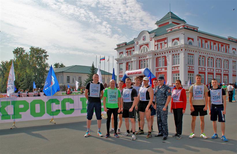 Военнослужащие и сотрудники Приволжского округа Росгвардии приняли участие во Всероссийском Дне бега «Кросс Нации»