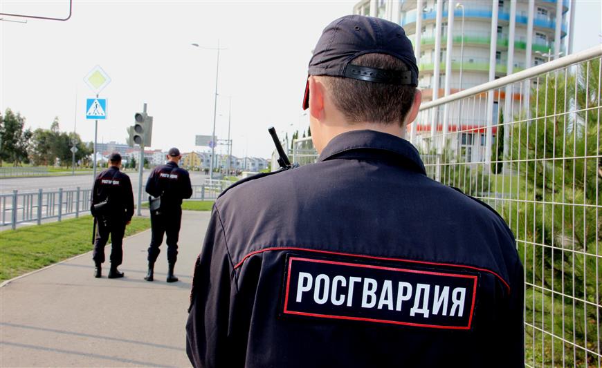 Кубанские росгвардейцы проследили за общественным порядком в ходе матча ФНЛ в Сочи