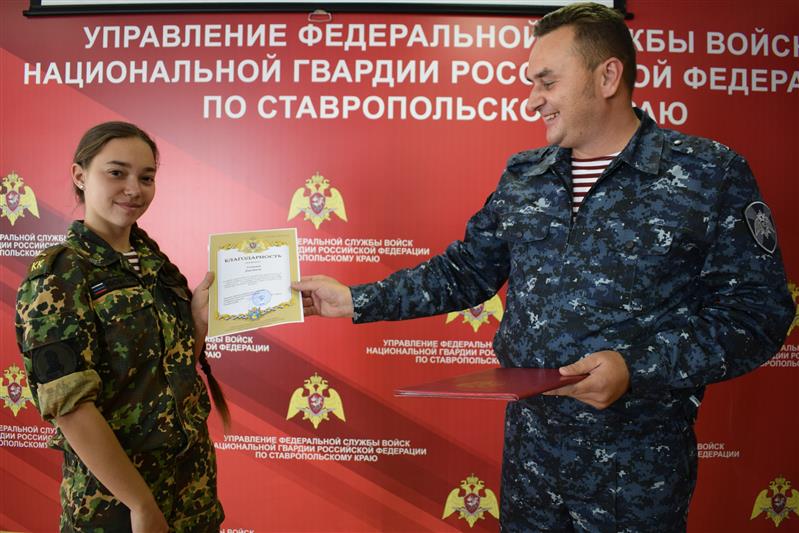 В Управлении Росгвардии по Ставропольскому краю состоялось торжественное мероприятие, посвящённое празднованию юбилея Героя России генерал-полковника Анатолия Романова