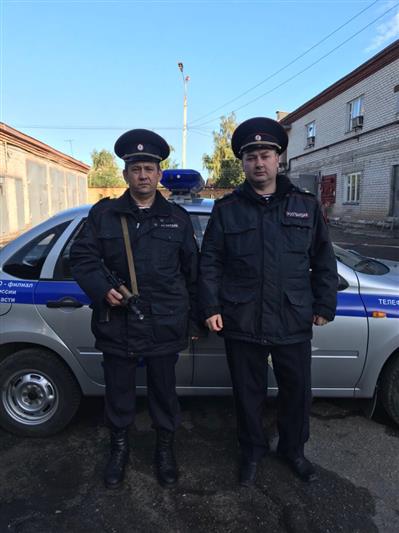 В Димитровграде сотрудники Росгвардии спасли людей из горящего дома