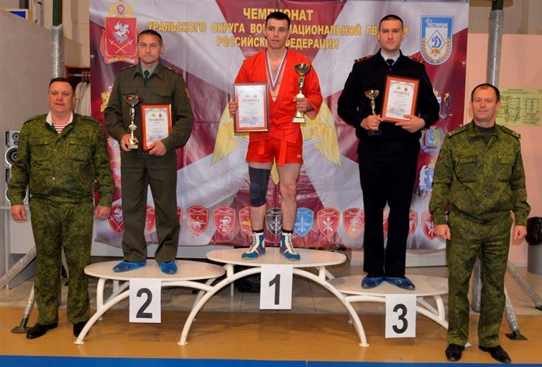 В Екатеринбурге состоялся чемпионат Уральского округа Росгвардии по самбо, посвященный 70-летию Героя России генерал-полковника Анатолия Романова