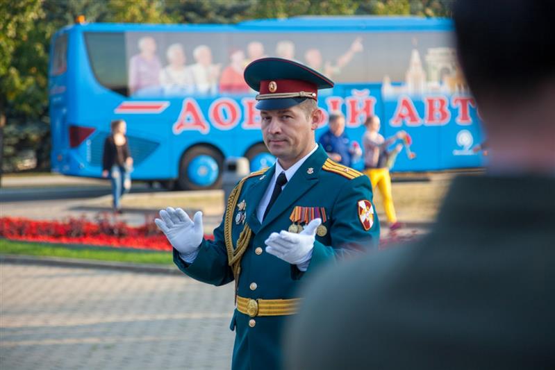 Военный оркестр Росгвардии дал старт акции «Помним. Надеемся. Живём» на Поклонной горе