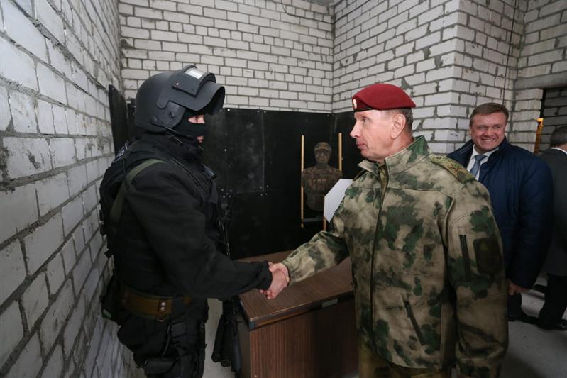 Директор Росгвардии генерал армии Виктор Золотов открыл уникальную базу по подготовке спецназа в Рязани (фото, видео)