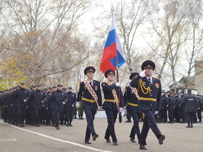 В преддверии Дня вневедомственной охраны томские росгвардейцы приняли присягу