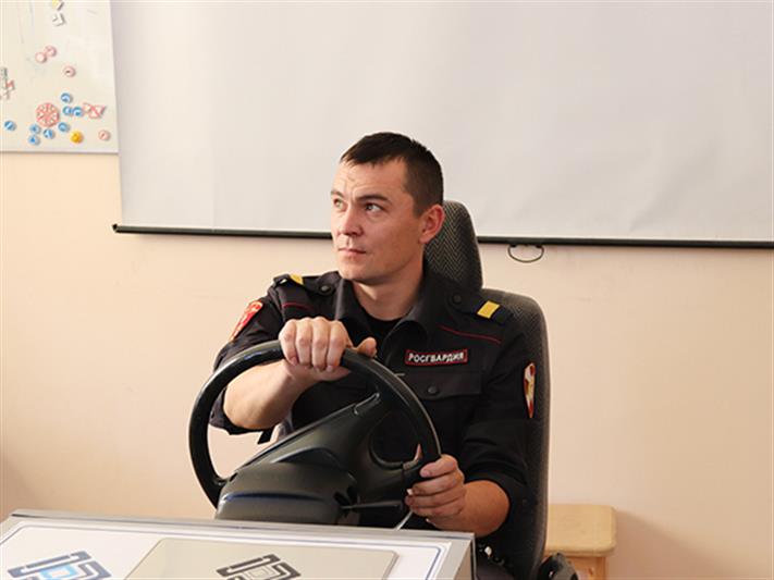 В преддверии Дня вневедомственной охраны в Чите состоялся смотр-конкурс групп задержания Росгвардии (видео)
