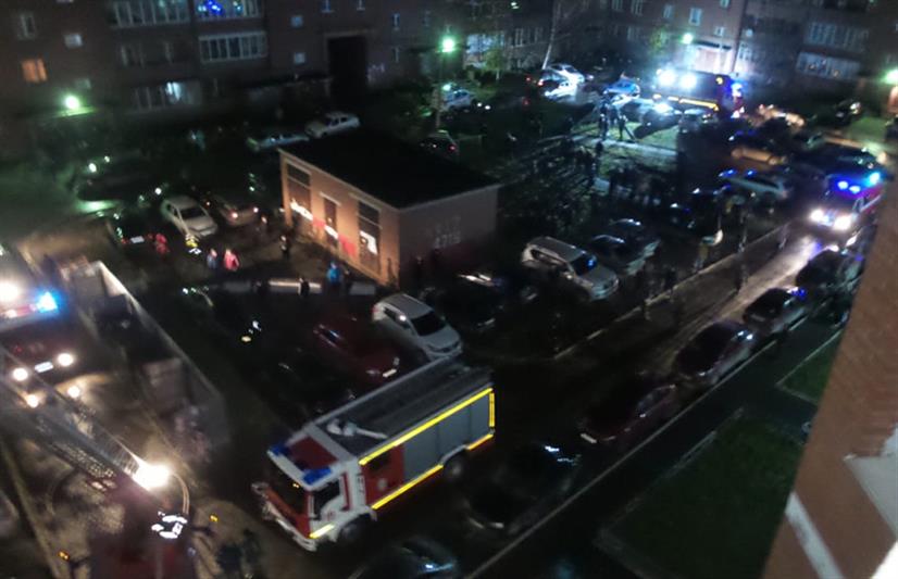 В Екатеринбурге росгвардейцы оказали помощь в локализации пожара в многоквартирном доме