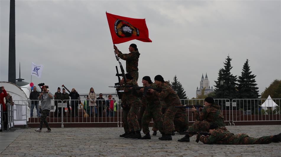 Военнослужащие Центрального округа Росгвардии приняли участие в молодежно-патриотической акции «Москвичи на службе России. Звездный призыв» (фото)